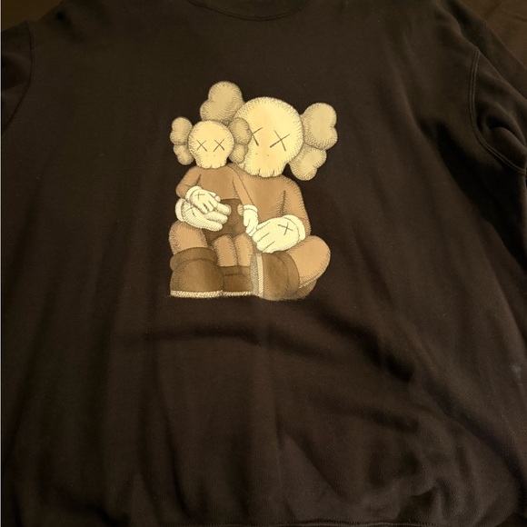 Uniqlo x KAWS Black Crewneck Sweater - Picture 1 of 4
